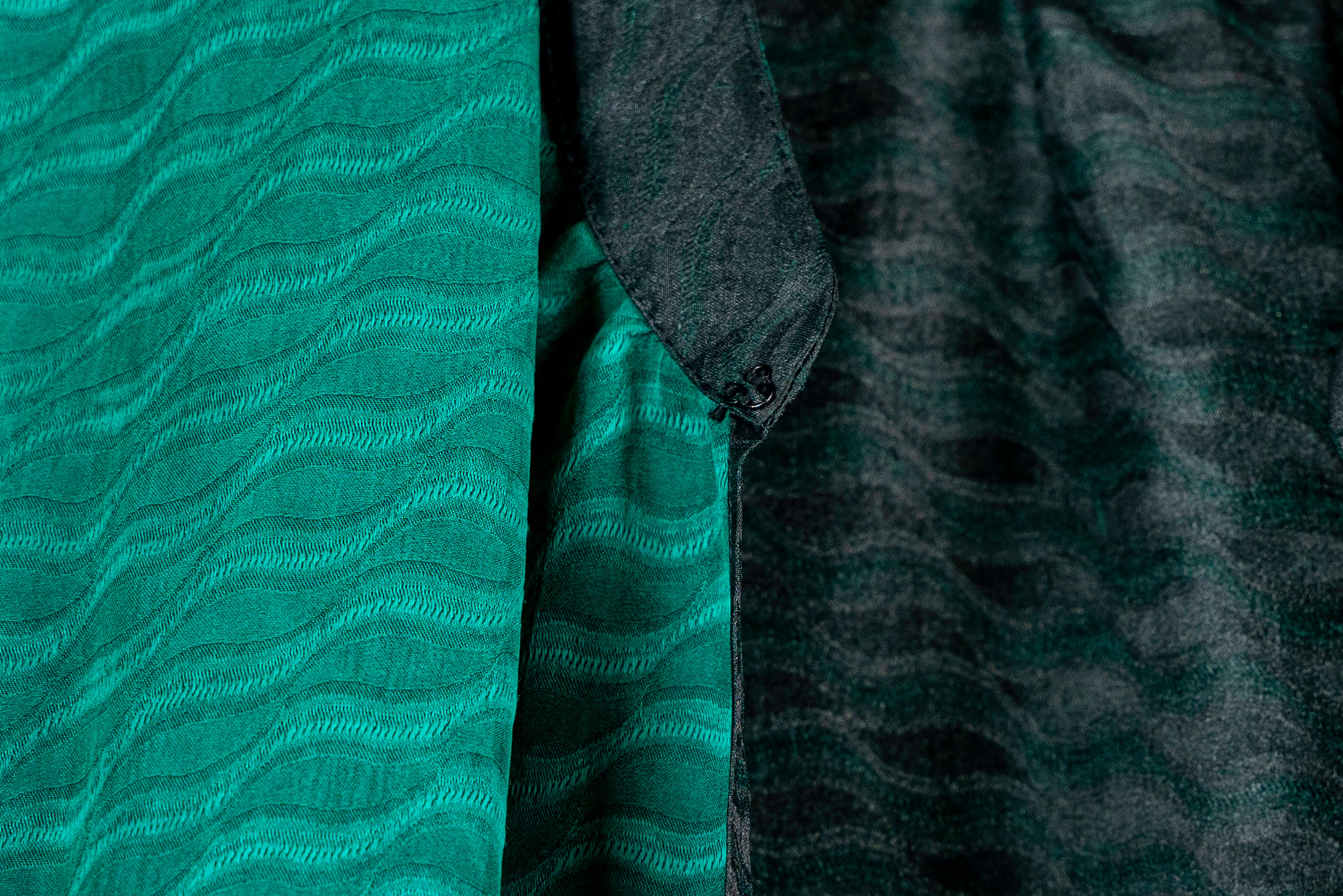 Xiangyun Silk Wrap Blouse – Wave Jacquard Edition - Yunsoar
