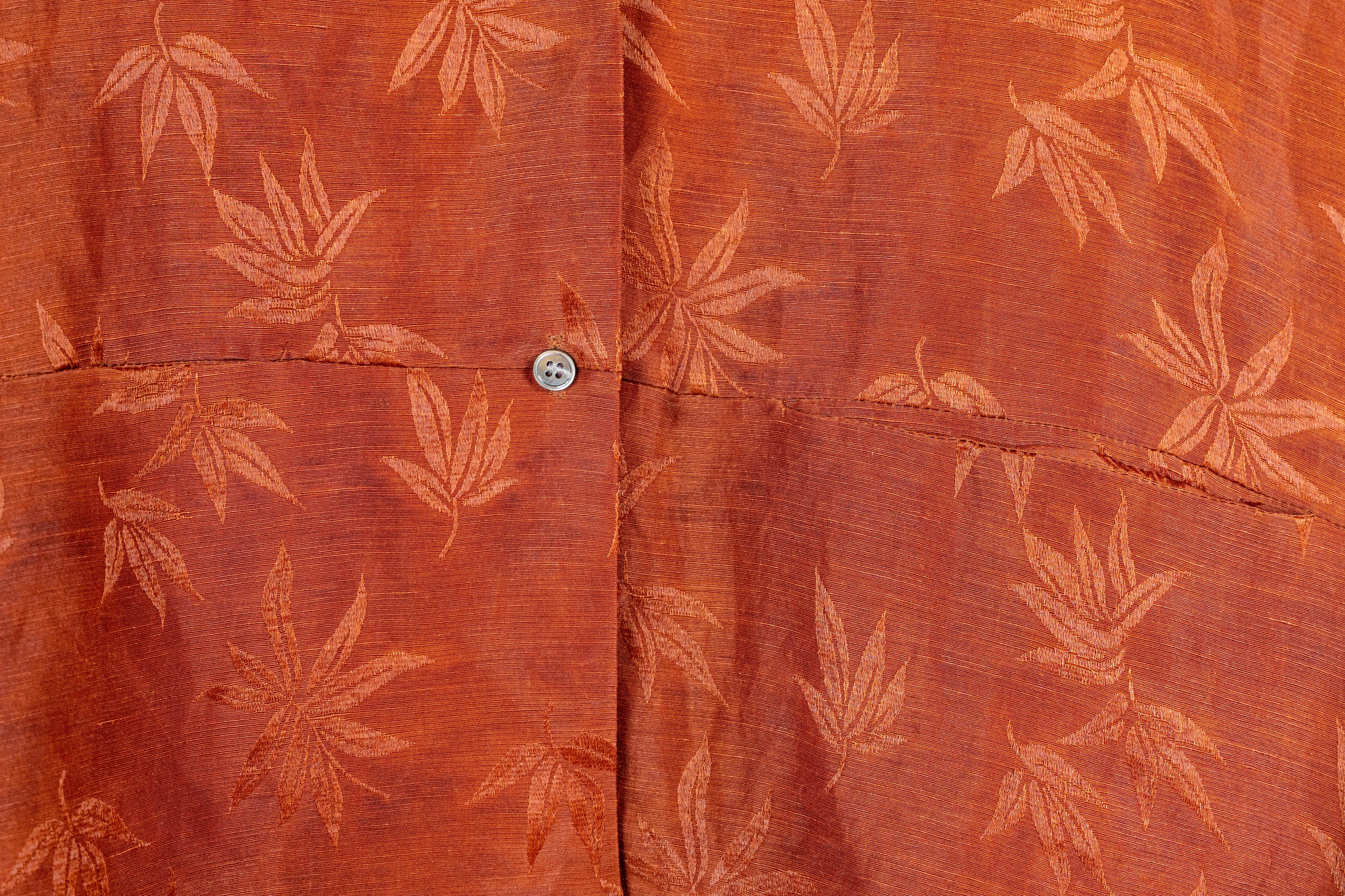 Maple Leaf Jacquard Xiangyunsha Shirt with Seamless Side Pockets - Yunsoar