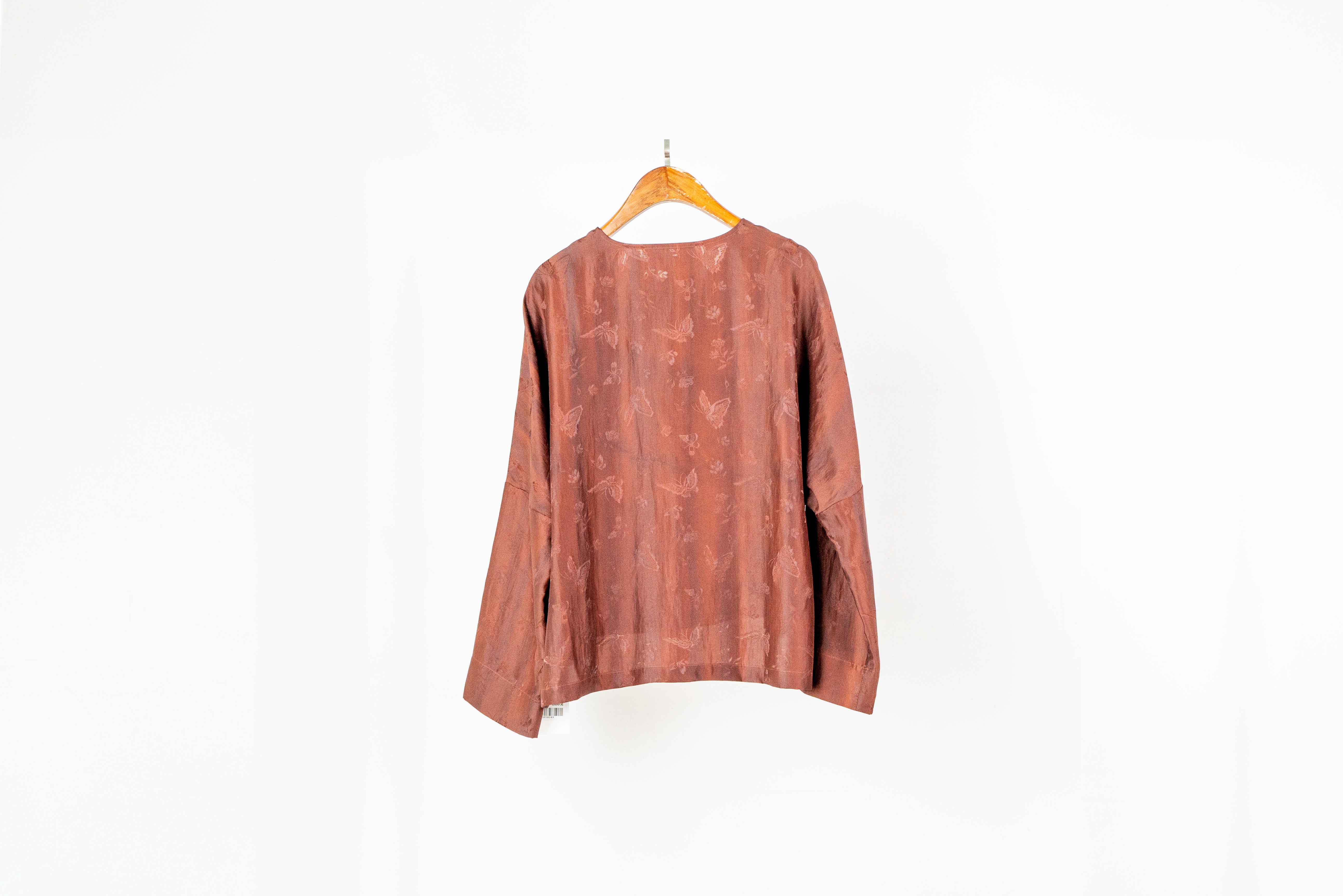 Butterfly Jacquard Xiangyunsha Silk Blouse – Handcrafted Elegance - Yunsoar