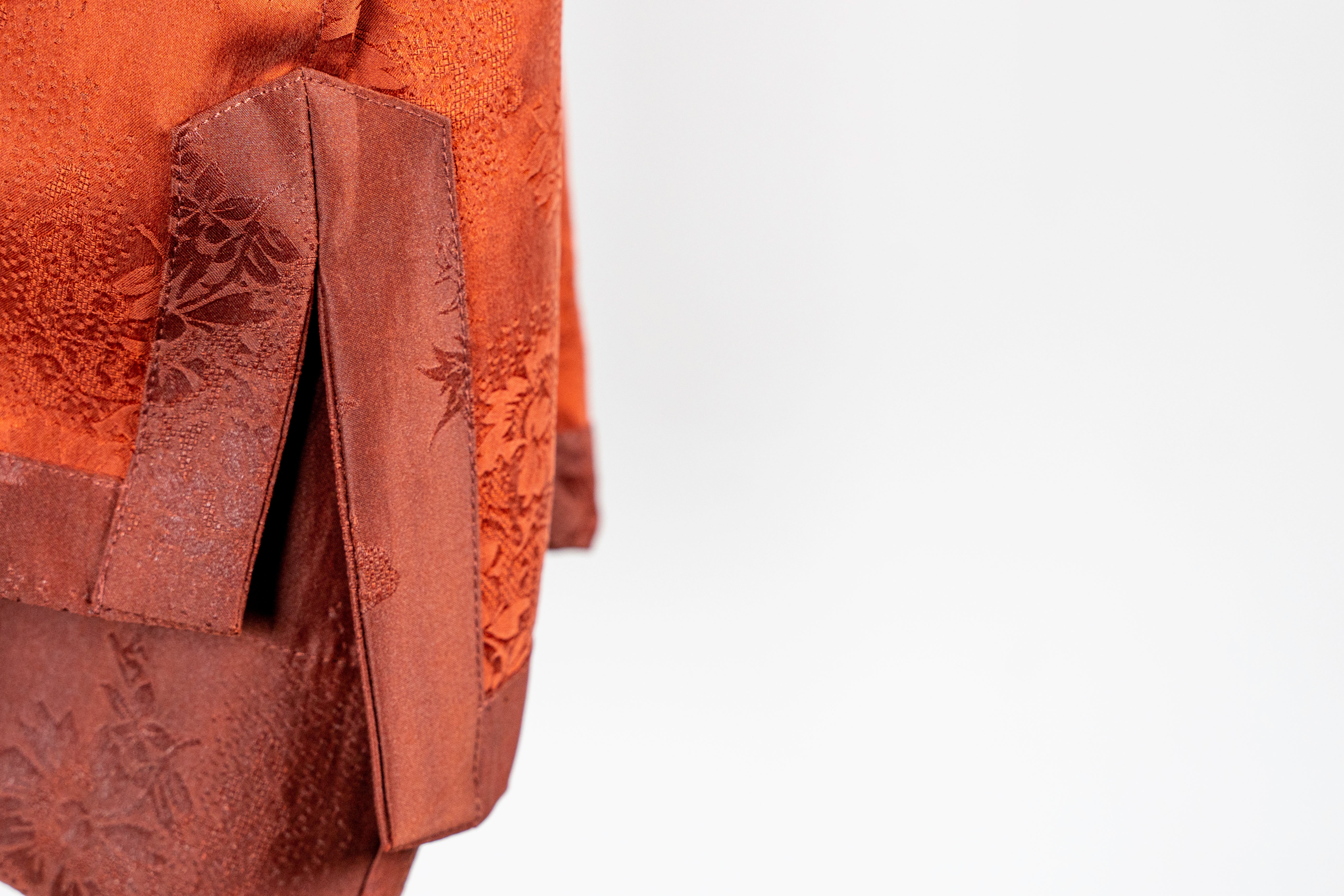 Jacquard Floral Silk Blouse – Handcrafted Xiangyunsha Elegance - Yunsoar