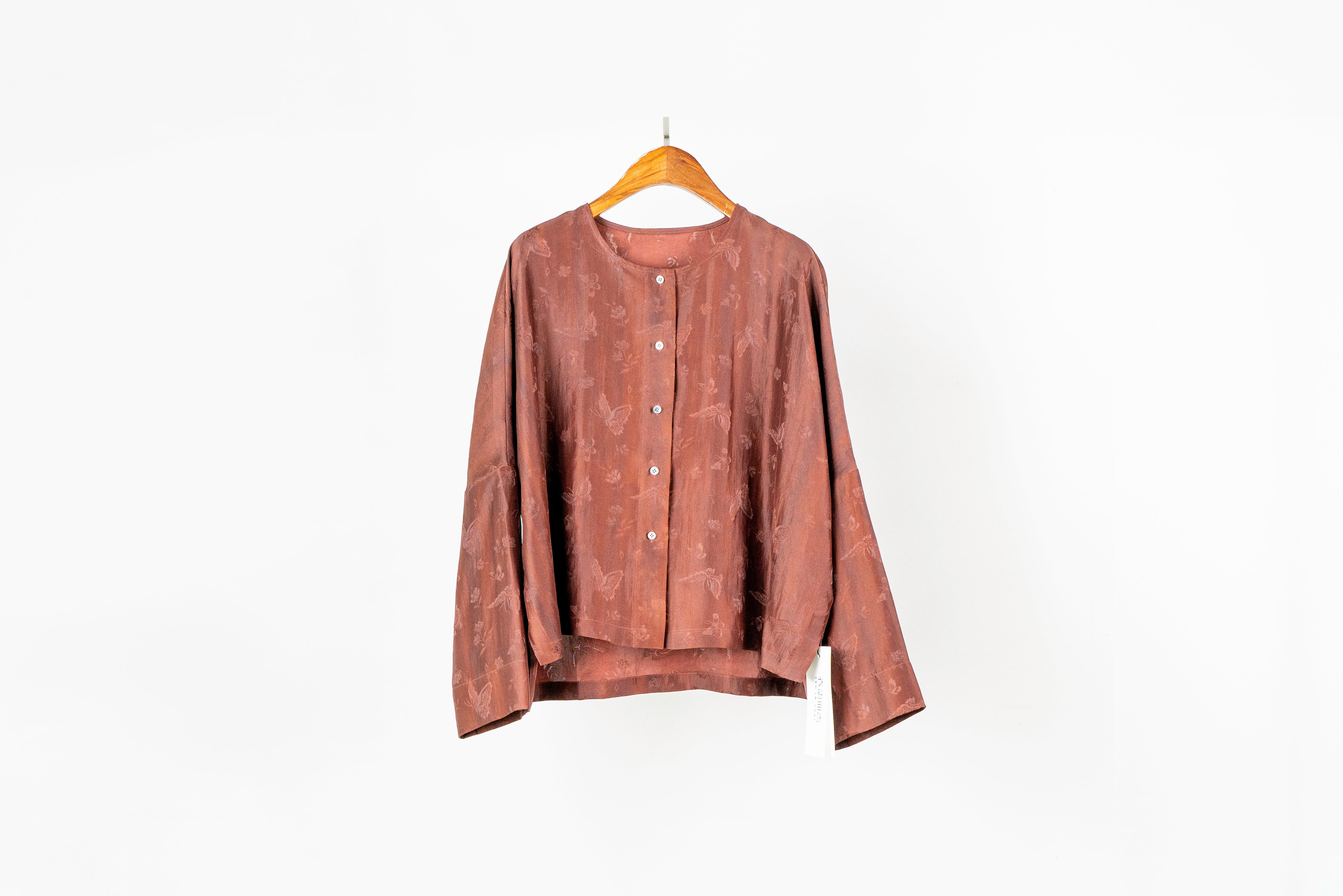 Butterfly Jacquard Xiangyunsha Silk Blouse – Handcrafted Elegance - Yunsoar